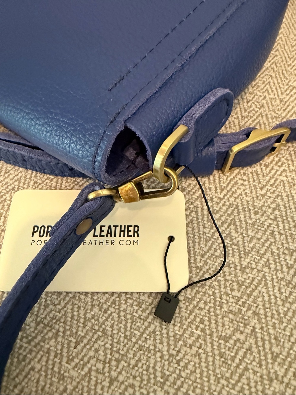 Portland Leather Medium Metro Crossbody NWT - Picture 10 of 11